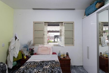 Casa à venda com 250m², 3 quartos e 2 vagas Casa à venda com 250m², 3 quartos e 2 vagasQuarto 1