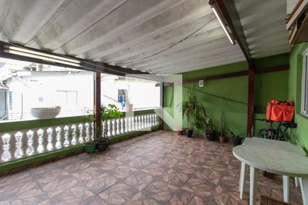 Casa à venda com 250m², 3 quartos e 2 vagas Casa à venda com 250m², 3 quartos e 2 vagasSacada