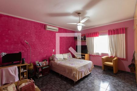 Casa à venda com 250m², 3 quartos e 2 vagas Casa à venda com 250m², 3 quartos e 2 vagasQuarto 4