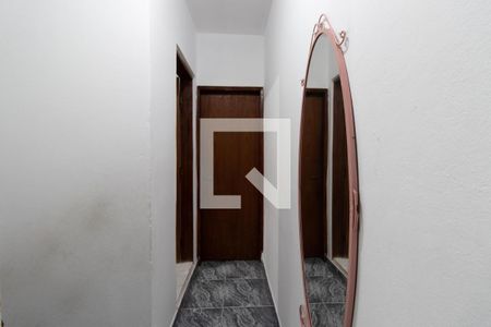 Casa à venda com 250m², 3 quartos e 2 vagas Casa à venda com 250m², 3 quartos e 2 vagasCorredor Quartos