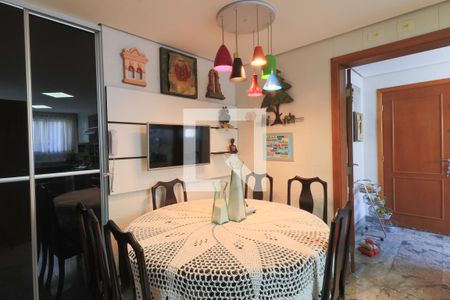 Apartamento à venda com 200m², 3 quartos e 3 vagas Apartamento à venda com 200m², 3 quartos e 3 vagasCozinha