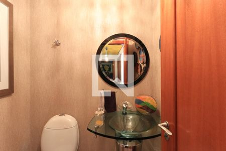 Apartamento à venda com 200m², 3 quartos e 3 vagas Apartamento à venda com 200m², 3 quartos e 3 vagasLavabo