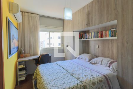 Apartamento à venda com 200m², 3 quartos e 3 vagas Apartamento à venda com 200m², 3 quartos e 3 vagasSuíte 2
