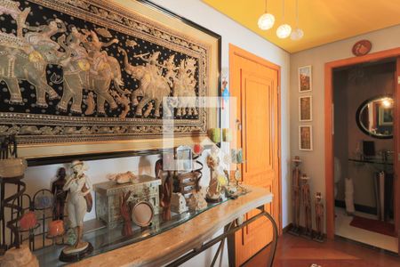 Apartamento à venda com 200m², 3 quartos e 3 vagas Apartamento à venda com 200m², 3 quartos e 3 vagasCorredor