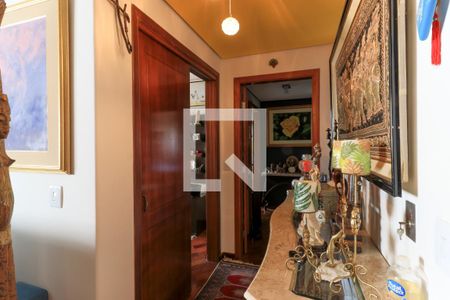 Apartamento à venda com 200m², 3 quartos e 3 vagas Apartamento à venda com 200m², 3 quartos e 3 vagasCorredor