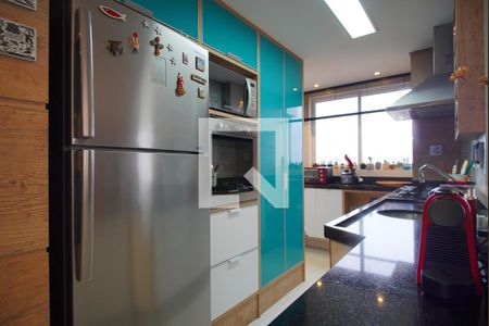 Apartamento à venda com 77m², 2 quartos e 2 vagasCozinha 