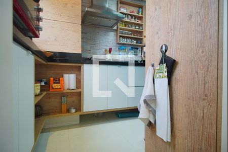 Apartamento à venda com 77m², 2 quartos e 2 vagasÁrea  de serviço 