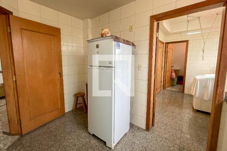 Apartamento à venda com 295m², 4 quartos e 6 vagasCozinha