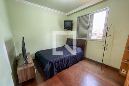 Apartamento à venda com 295m², 4 quartos e 6 vagasQuarto 2