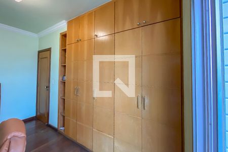 Apartamento à venda com 295m², 4 quartos e 6 vagasQuarto 1