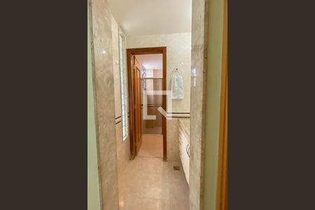 Apartamento à venda com 295m², 4 quartos e 6 vagasBanheiro da Suíte