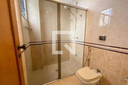 Apartamento à venda com 295m², 4 quartos e 6 vagasBanheiro da Suíte