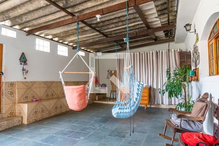 Casa à venda com 113m², 4 quartos e 3 vagas Casa à venda com 113m², 4 quartos e 3 vagasGaragem