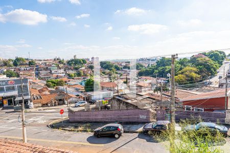 Casa à venda com 113m², 4 quartos e 3 vagas Casa à venda com 113m², 4 quartos e 3 vagasQuintal