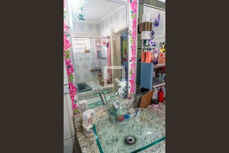 Casa à venda com 113m², 4 quartos e 3 vagas Casa à venda com 113m², 4 quartos e 3 vagasBanheiro da Suíte 1