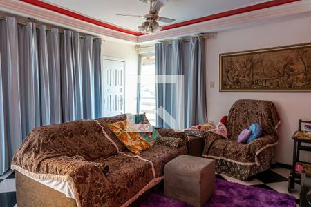 Casa à venda com 113m², 4 quartos e 3 vagas Casa à venda com 113m², 4 quartos e 3 vagasSala