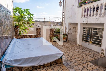 Casa à venda com 113m², 4 quartos e 3 vagas Casa à venda com 113m², 4 quartos e 3 vagasQuintal