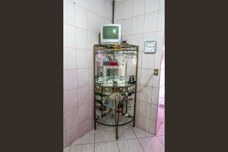 Casa à venda com 113m², 4 quartos e 3 vagas Casa à venda com 113m², 4 quartos e 3 vagasSala