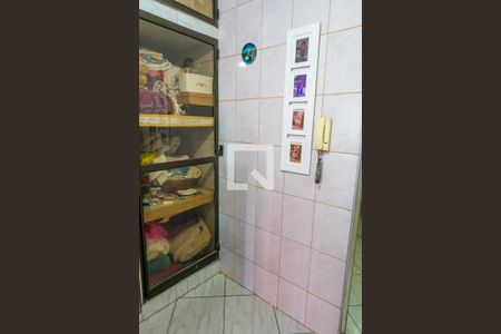 Casa à venda com 113m², 4 quartos e 3 vagas Casa à venda com 113m², 4 quartos e 3 vagasSala