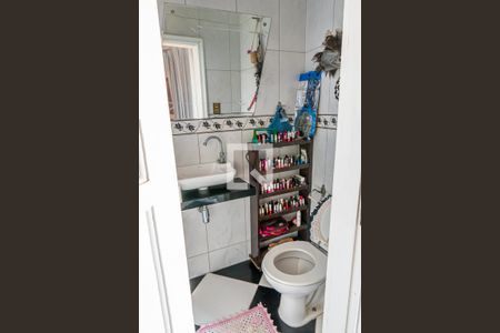 Casa à venda com 113m², 4 quartos e 3 vagas Casa à venda com 113m², 4 quartos e 3 vagasBanheiro de serviço