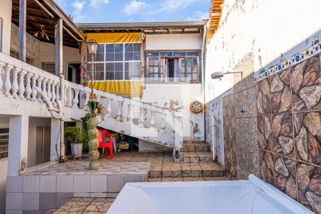 Casa à venda com 113m², 4 quartos e 3 vagas Casa à venda com 113m², 4 quartos e 3 vagasQuintal