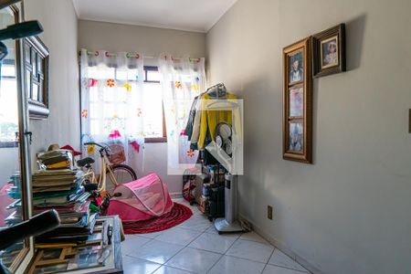 Casa à venda com 113m², 4 quartos e 3 vagas Casa à venda com 113m², 4 quartos e 3 vagasQuarto 2