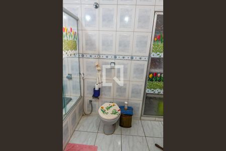 Casa à venda com 113m², 4 quartos e 3 vagas Casa à venda com 113m², 4 quartos e 3 vagasBanheiro da Suíte 1