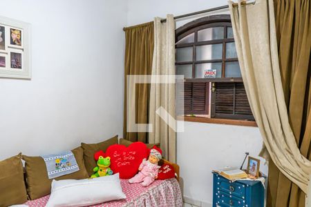 Casa à venda com 113m², 4 quartos e 3 vagas Casa à venda com 113m², 4 quartos e 3 vagasQuarto 1