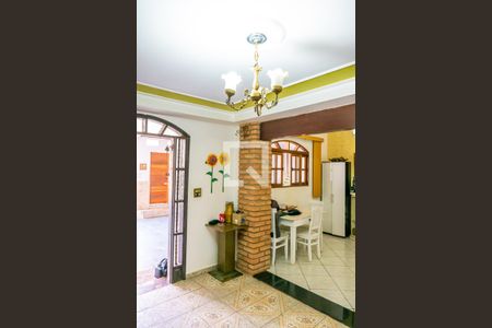 Casa à venda com 113m², 4 quartos e 3 vagas Casa à venda com 113m², 4 quartos e 3 vagasSala