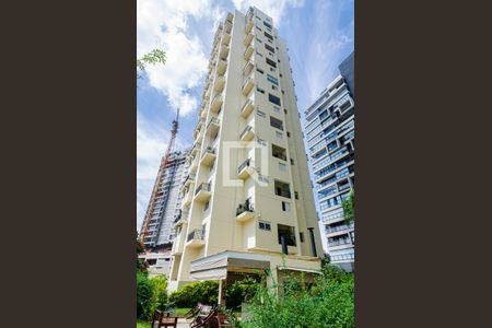 Apartamento para alugar com 40m², 1 quarto e 2 vagas Apartamento para alugar com 40m², 1 quarto e 2 vagasFachada