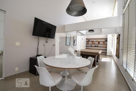 Apartamento para alugar com 40m², 1 quarto e 2 vagas Apartamento para alugar com 40m², 1 quarto e 2 vagasSalão de jogos