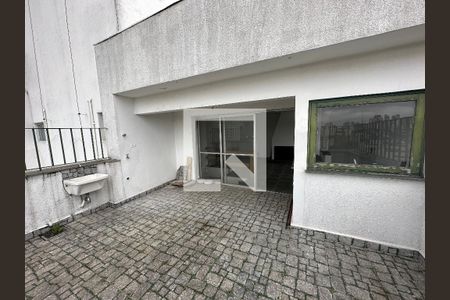 Apartamento à venda com 120m², 2 quartos e 2 vagasQuintal