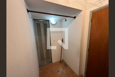 Apartamento à venda com 120m², 2 quartos e 2 vagasQuarto de Serviço