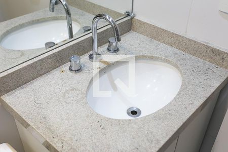 Apartamento para alugar com 57m², 2 quartos e 1 vaga Apartamento para alugar com 57m², 2 quartos e 1 vagaBanheiro