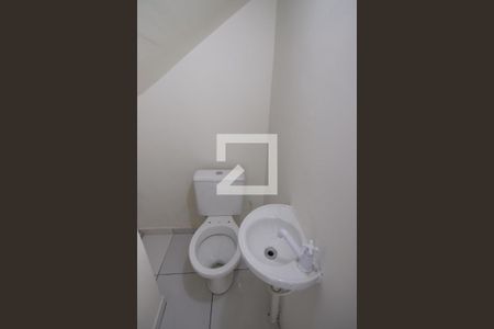 Casa à venda com 65m², 2 quartos e 2 vagasLavabo