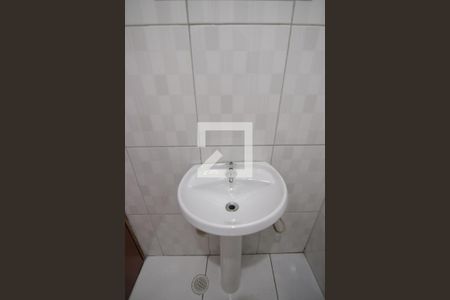 Casa à venda com 65m², 2 quartos e 2 vagasBanheiro