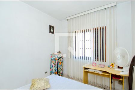 Casa à venda com 99m², 3 quartos e 2 vagasQuarto 2