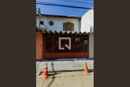 Casa à venda com 99m², 3 quartos e 2 vagasFachada