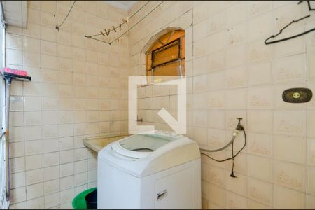 Casa à venda com 99m², 3 quartos e 2 vagasÁrea de Serviço