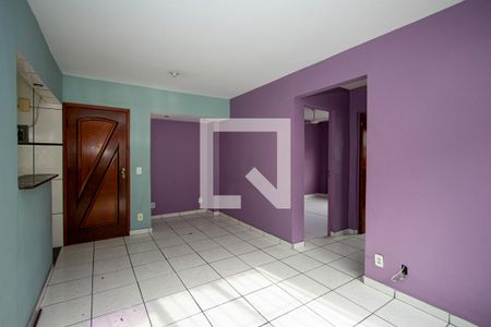 Sala de apartamento para alugar com 2 quartos, 50m² em Brasilândia, São Gonçalo