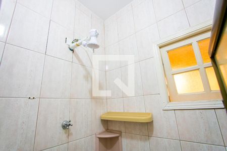 Casa à venda com 140m², 2 quartos e 2 vagas Casa à venda com 140m², 2 quartos e 2 vagasBanheiro