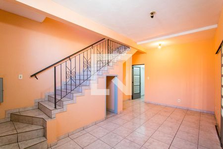 Casa à venda com 140m², 2 quartos e 2 vagas Casa à venda com 140m², 2 quartos e 2 vagasGaragem