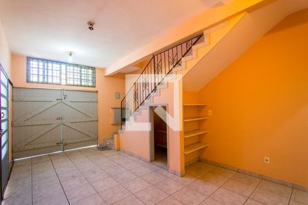 Casa à venda com 140m², 2 quartos e 2 vagas Casa à venda com 140m², 2 quartos e 2 vagasGaragem