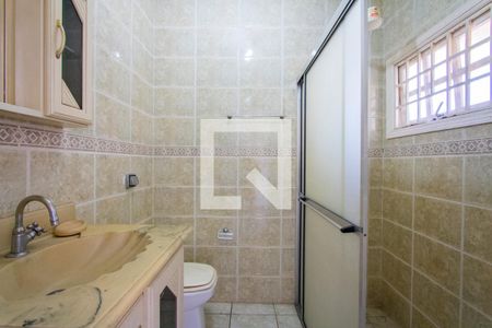 Casa à venda com 140m², 2 quartos e 2 vagas Casa à venda com 140m², 2 quartos e 2 vagasBanheiro