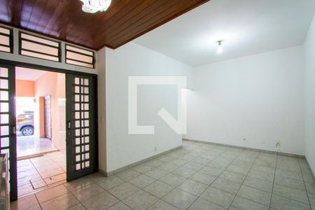 Casa à venda com 140m², 2 quartos e 2 vagas Casa à venda com 140m², 2 quartos e 2 vagasCozinha 2