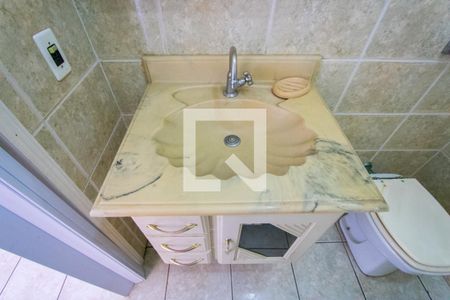 Casa à venda com 140m², 2 quartos e 2 vagas Casa à venda com 140m², 2 quartos e 2 vagasBanheiro