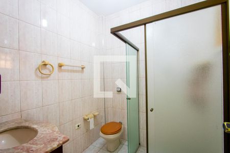 Casa à venda com 140m², 2 quartos e 2 vagas Casa à venda com 140m², 2 quartos e 2 vagasBanheiro