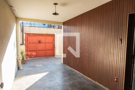 Casa para alugar com 330m², 4 quartos e 3 vagas Casa para alugar com 330m², 4 quartos e 3 vagasGaragem
