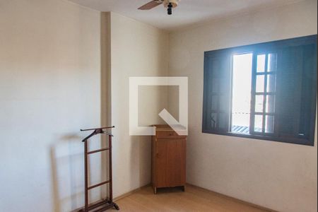 Casa para alugar com 330m², 4 quartos e 3 vagas Casa para alugar com 330m², 4 quartos e 3 vagasQuarto 2