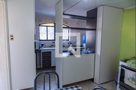 Casa para alugar com 330m², 4 quartos e 3 vagas Casa para alugar com 330m², 4 quartos e 3 vagasCopa